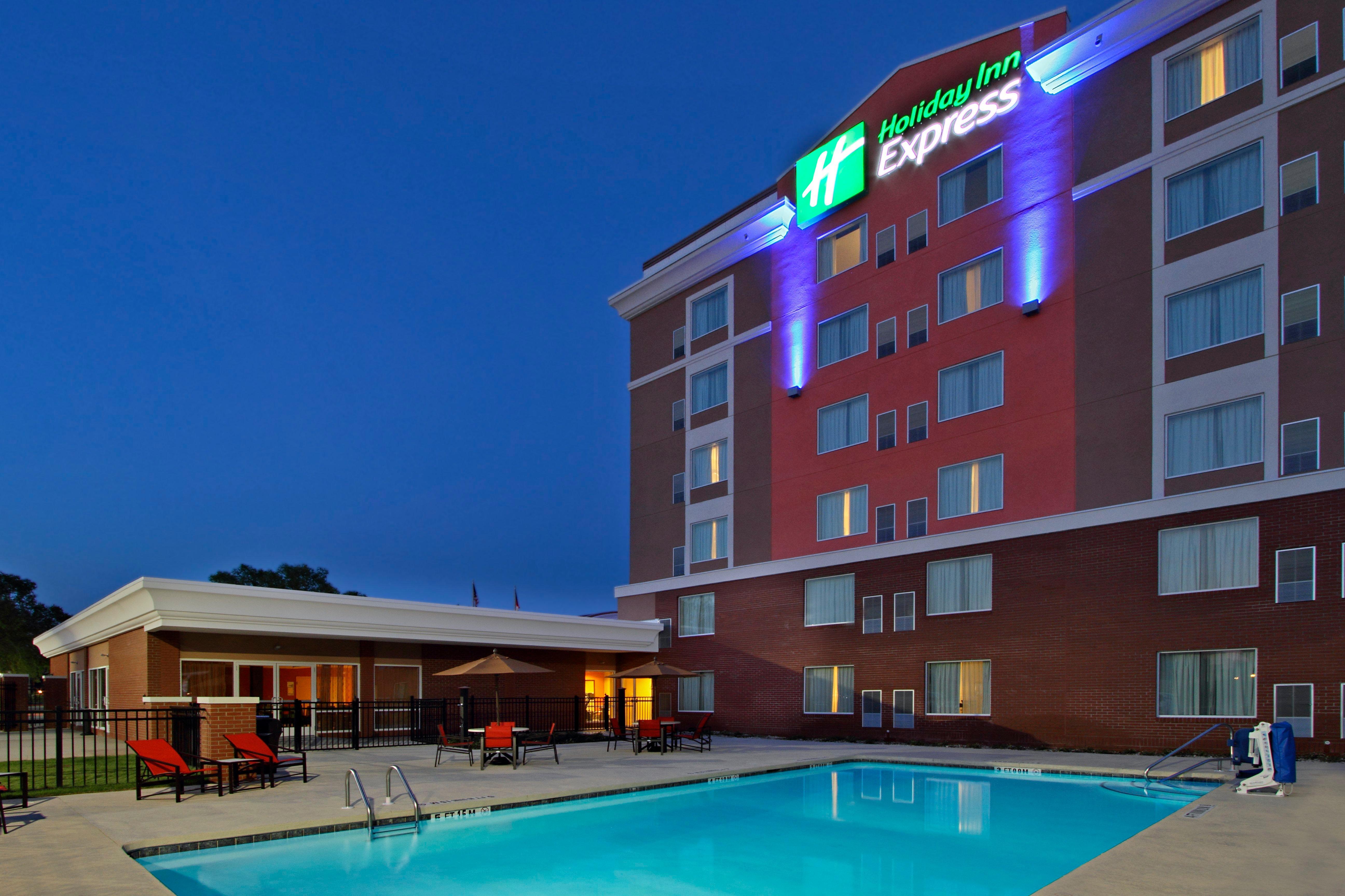 Holiday Inn Express Augusta Downtown, An Ihg Hotel Exterior photo